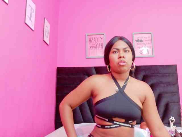 naughtyebonyy webcam