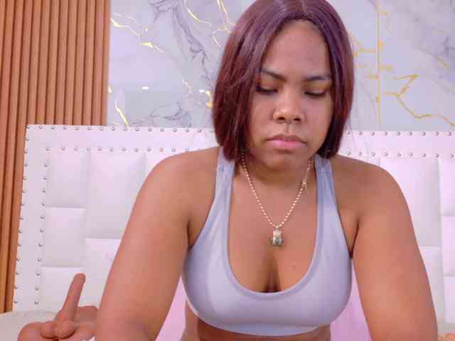 naughtyebonyy webcam