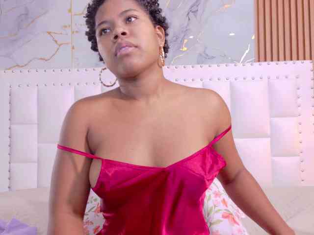 naughtyebonyy webcam