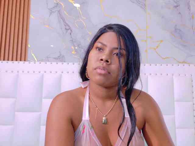 naughtyebonyy webcam