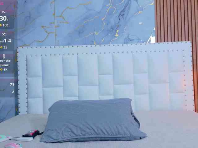 naughtyebonyy webcam