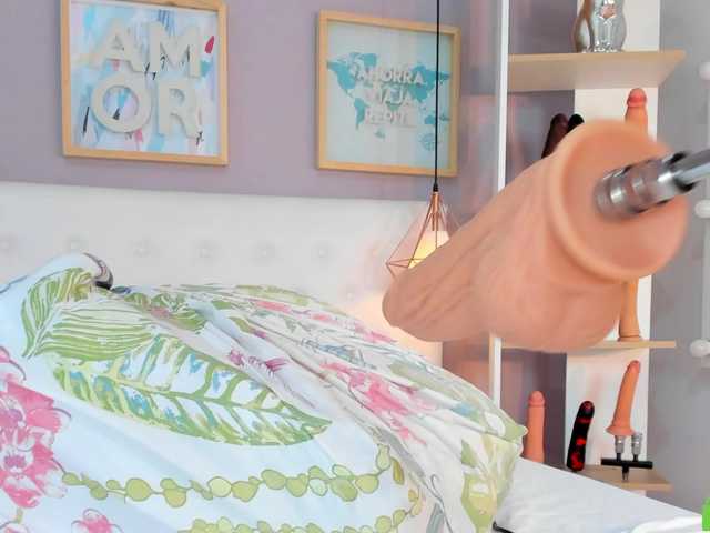 sofhiaa's BongaCams show and profile