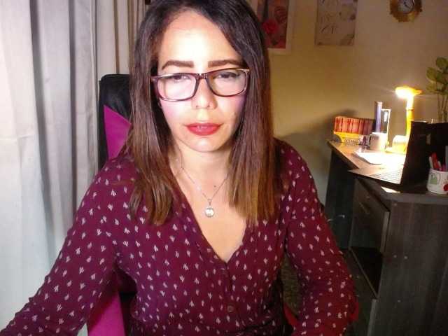 danielle-rose's BongaCams show and profile