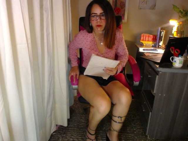 danielle-rose's BongaCams show and profile