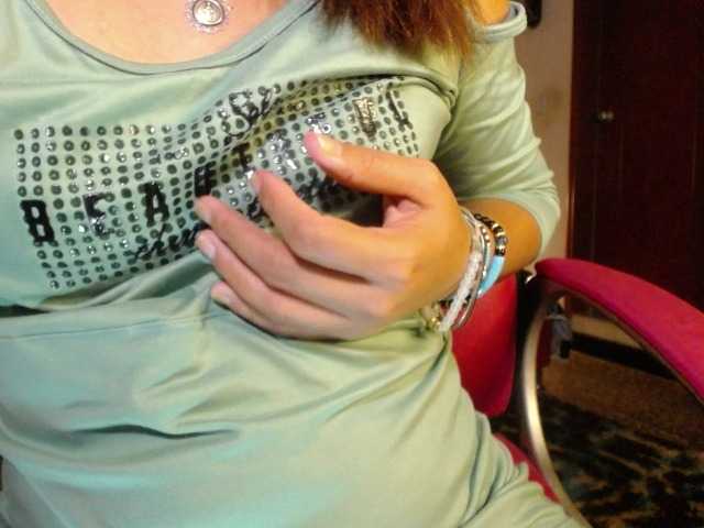 danielle-rose's BongaCams show and profile