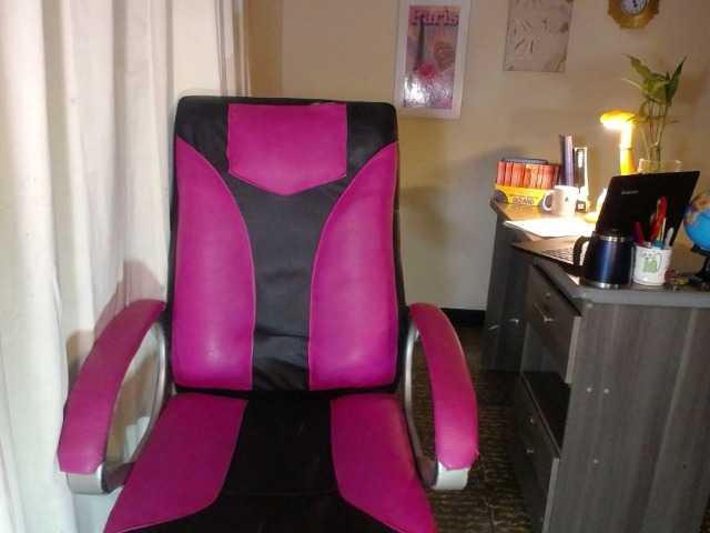 danielle-rose's BongaCams show and profile