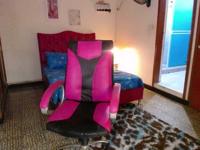 danielle-rose's BongaCams show and profile