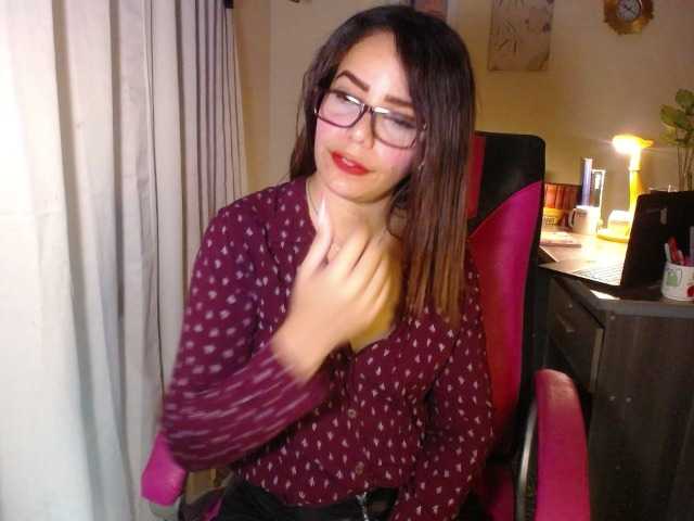 danielle-rose's BongaCams show and profile