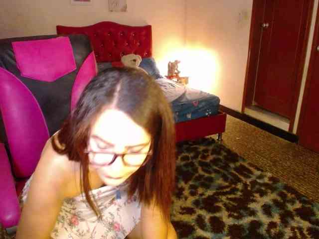 danielle-rose webcam