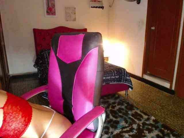 danielle-rose webcam