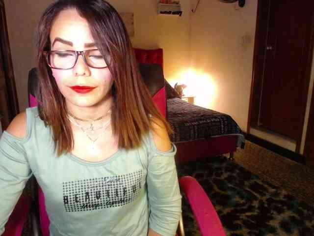 danielle-rose webcam