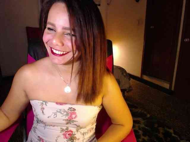 danielle-rose Live Webcam on BongaCams