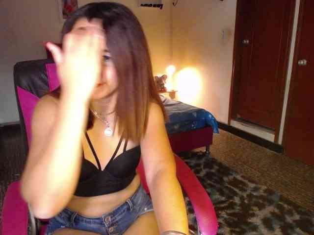 danielle-rose webcam