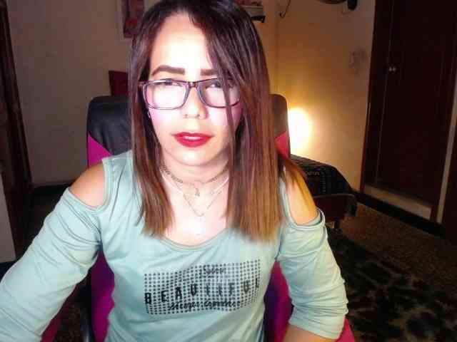 danielle-rose webcam