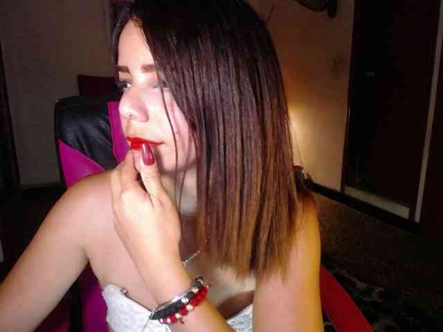 danielle-rose Live Webcam on BongaCams