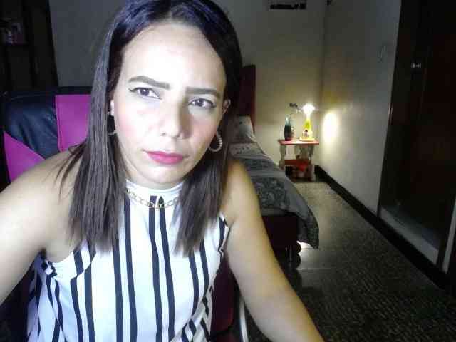 danielle-rose webcam
