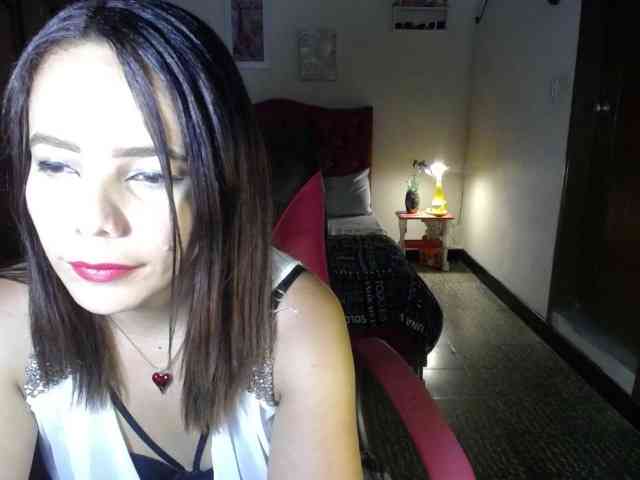 danielle-rose webcam