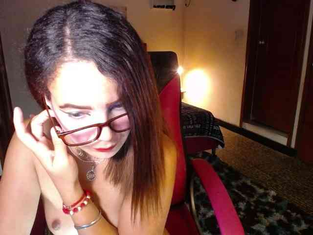 danielle-rose webcam