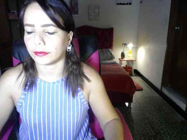 danielle-rose webcam