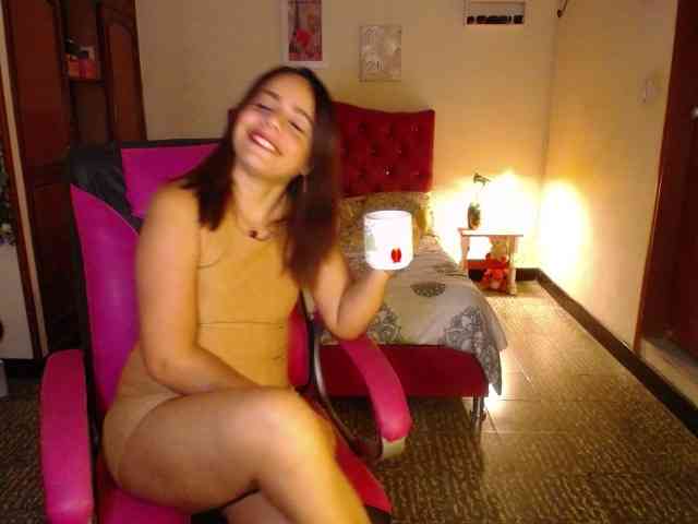 danielle-rose webcam