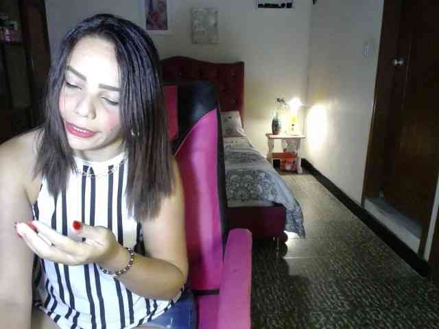 danielle-rose webcam