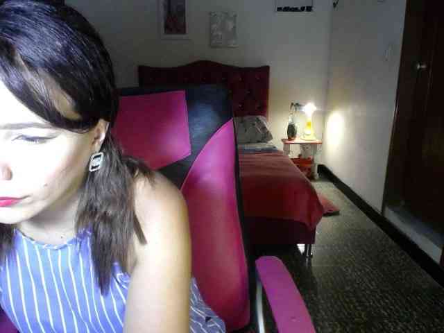danielle-rose webcam