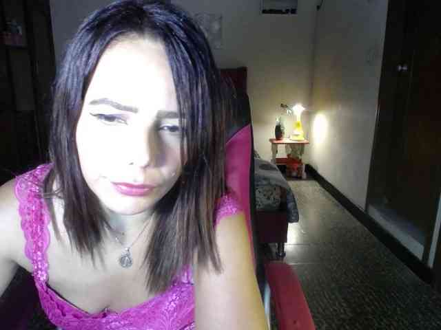 danielle-rose webcam