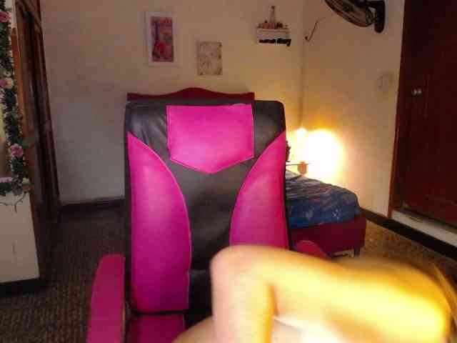 danielle-rose webcam