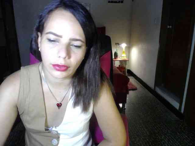 danielle-rose webcam