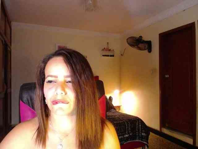 danielle-rose webcam