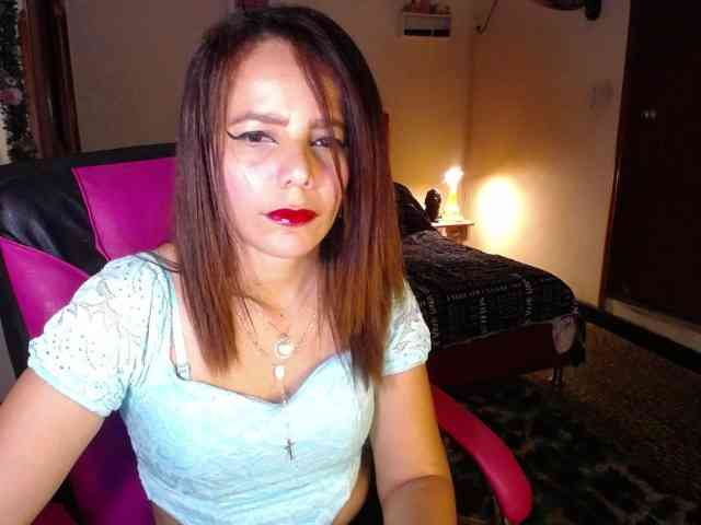 danielle-rose webcam