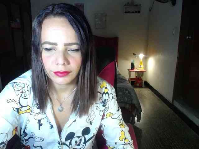 danielle-rose webcam