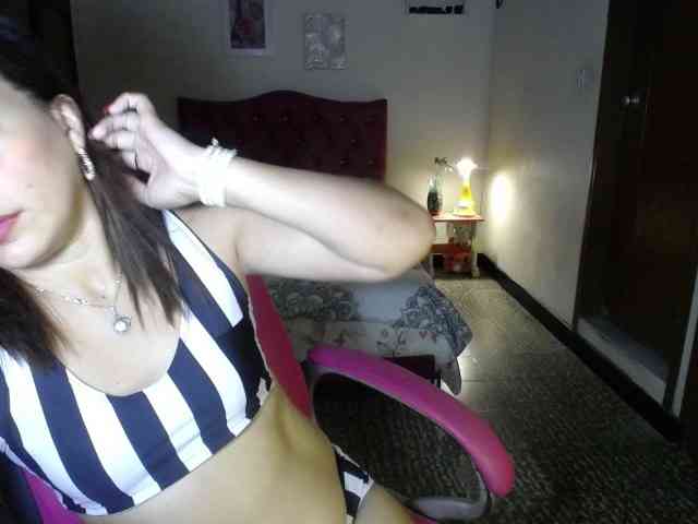 danielle-rose webcam