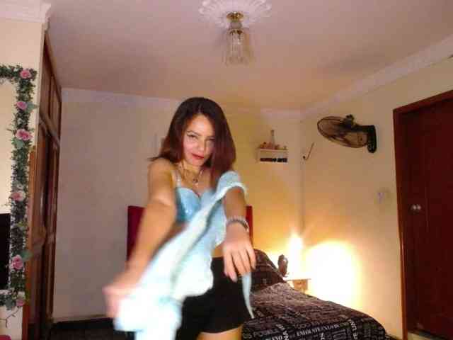 danielle-rose webcam