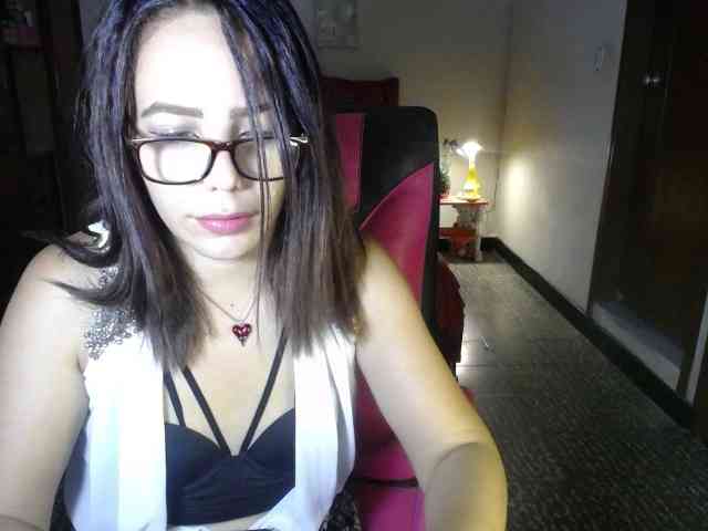 danielle-rose webcam