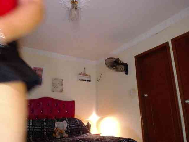 danielle-rose webcam