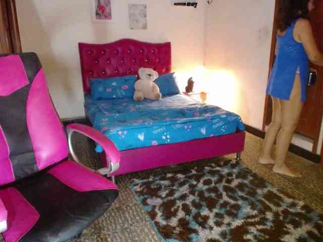 danielle-rose webcam