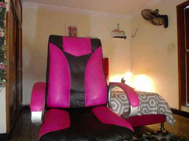 danielle-rose webcam