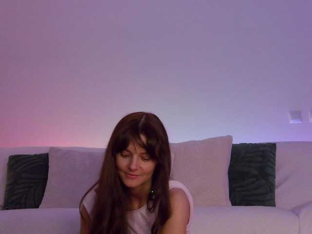 LilyRoselyn's BongaCams show and profile