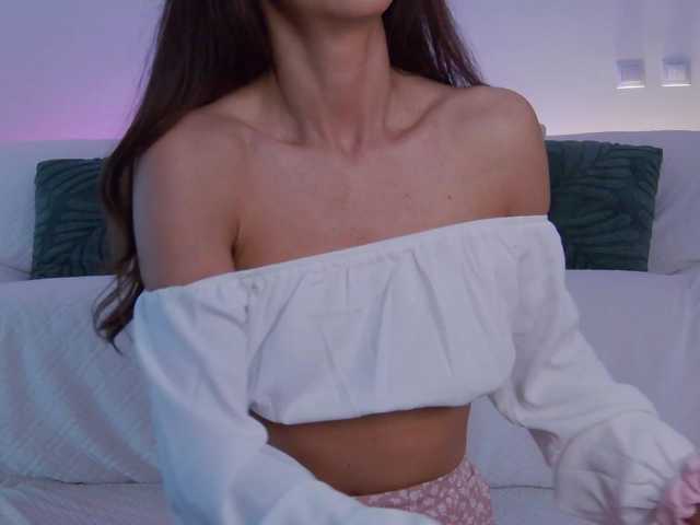 LilyRoselyn's BongaCams show and profile