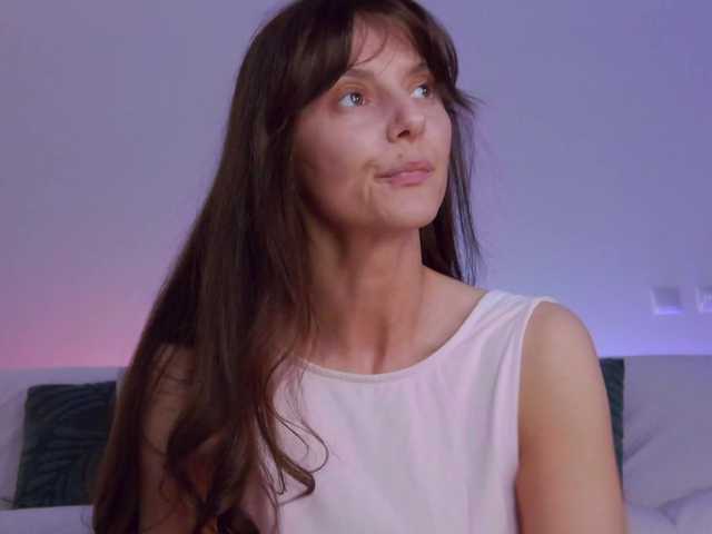 LilyRoselyn's BongaCams show and profile