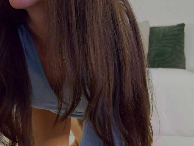 LilyRoselyn's BongaCams show and profile