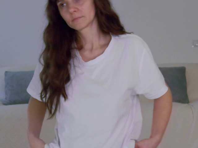 LilyRoselyn's BongaCams show and profile