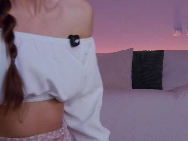 LilyRoselyn's BongaCams show and profile