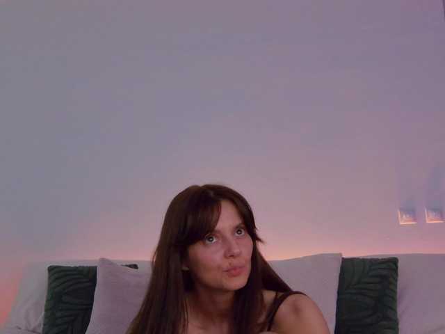 LilyRoselyn's BongaCams show and profile