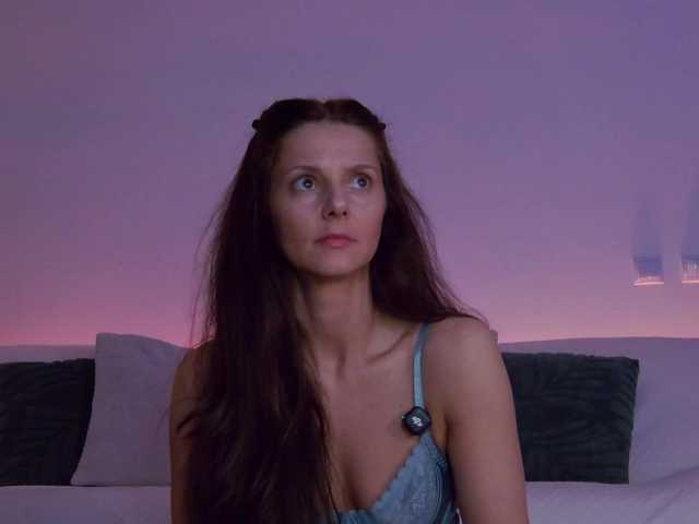 LilyRoselyn's BongaCams show and profile