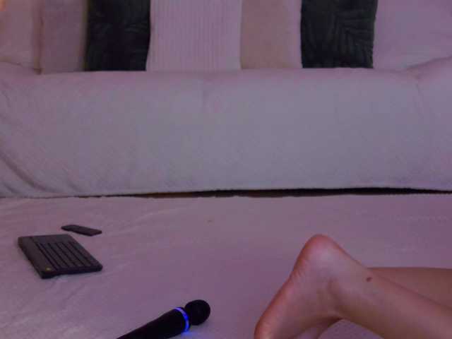 LilyRoselyn's BongaCams show and profile