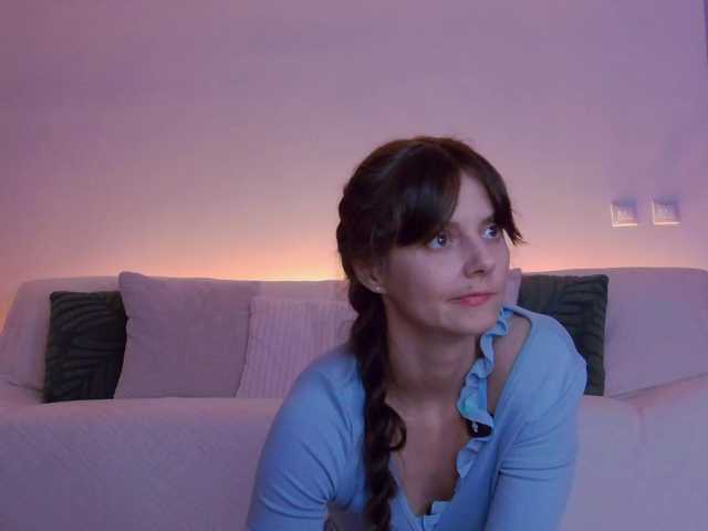 LilyRoselyn's BongaCams show and profile