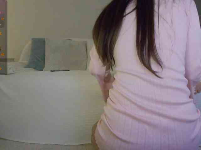 LilyRoselyn webcam