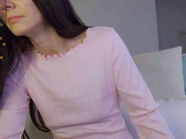 LilyRoselyn webcam